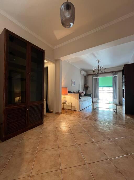 4Th Floor Cosy Apartment In Metaxourgeio Афины Экстерьер фото